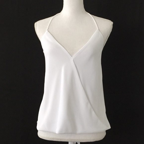 NWT. CHARLOTTE RUSSE White halter top. Sz S - Picture 1 of 5